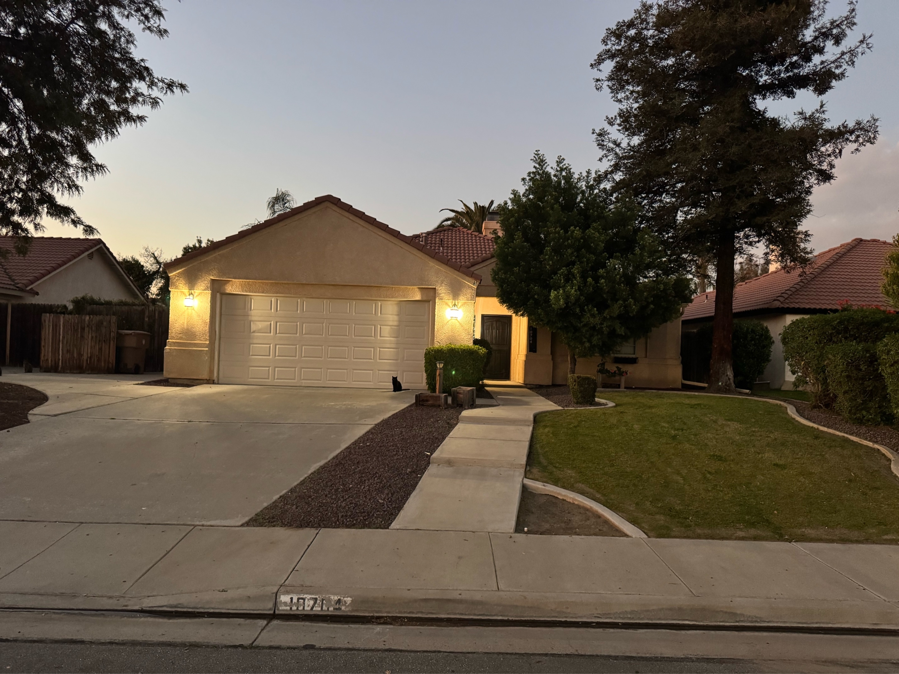 10704 Sunset Canyon Drive